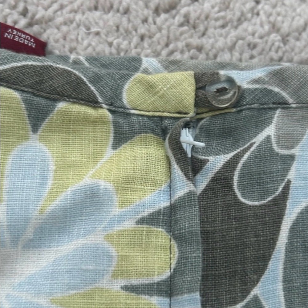 H&M Floral A-Line Skirt in Yellow, White, and Brown - Picture 9 of 12